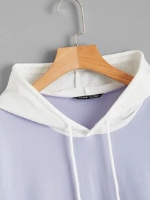 Plus Size Färgblockströja med Känguruficka och Dragsko - Multifärgad - Visa 4