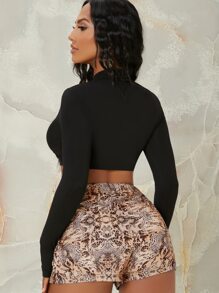 SHEIN Cutout Long Sleeve Crop Top - Black - View 2