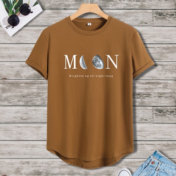 

Men Moon And Slogan Graphic Tee, Brown