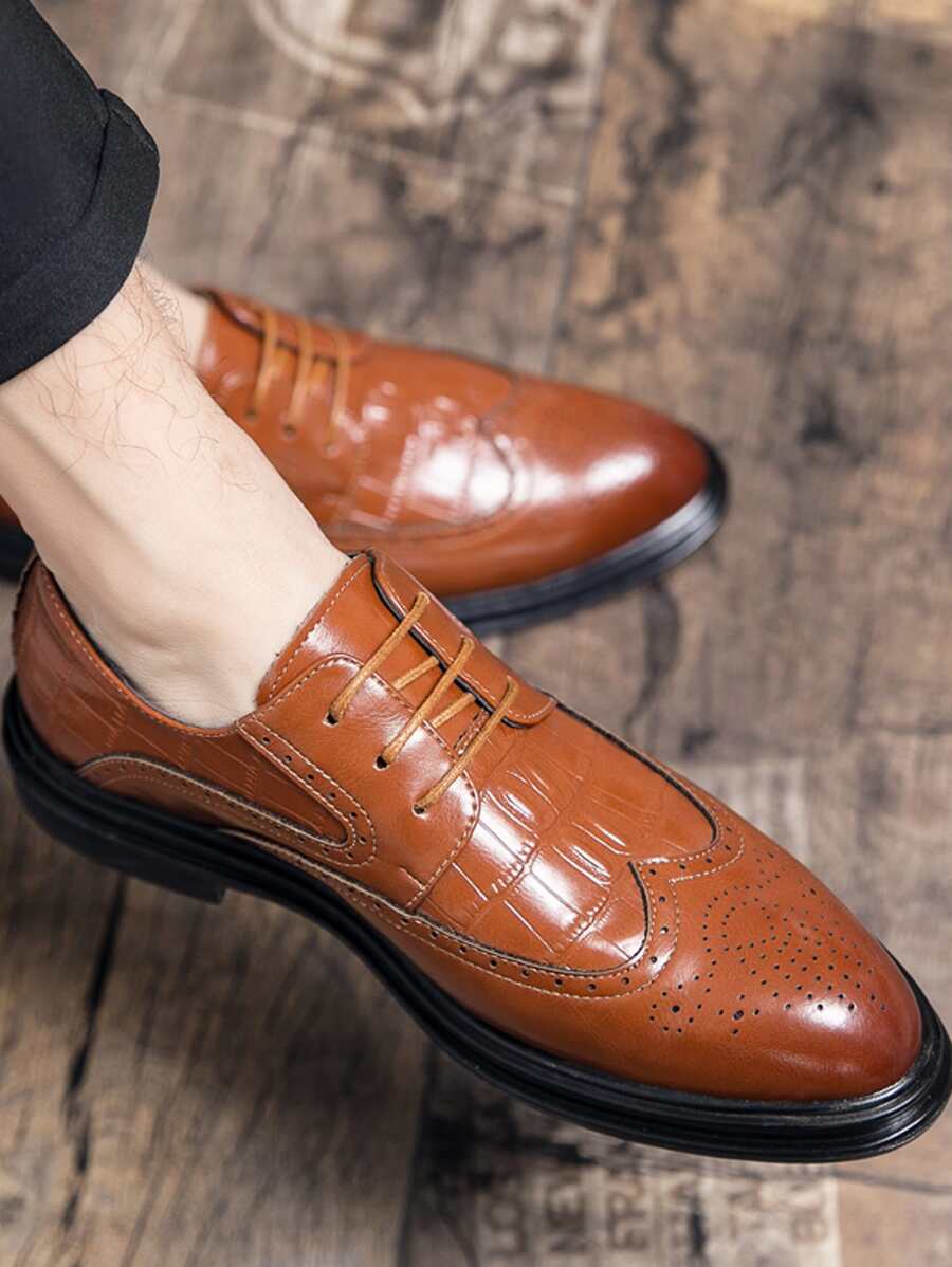 男士PU皮革布洛克鞋帶壓花圖案,完美適用於商業和婚禮 - 棕色 - 查看 1