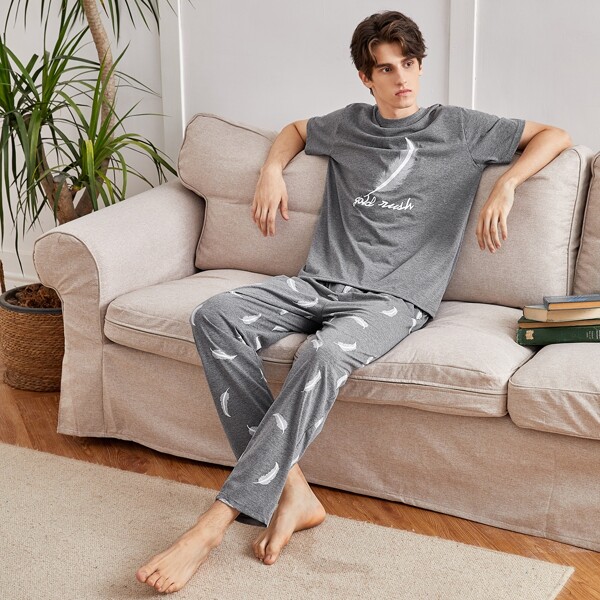 

Men Feather Print Tee & Pants Lounge Set, Grey