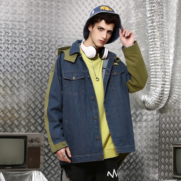 

Men Slogan & Cartoon Graphic Two Tone Drawstring Hooded Denim Jacket, Multicolor