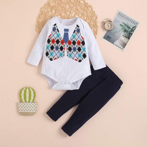 

Baby Argyle Print Bodysuit & Carrot Pants, Multicolor
