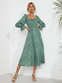 SHEIN Essnce 小碎花荷葉袖打褶A字連衣裙 - 綠色 - 查看 1