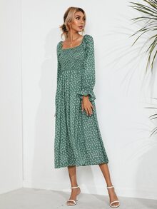 SHEIN Essnce 小碎花荷葉袖打褶A字連衣裙 - 綠色 - 查看 4