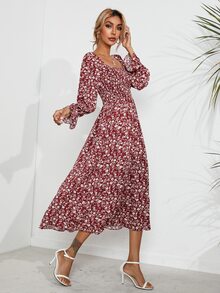 SHEIN Essnce 大圓領小碎花上身打攬A字連衣裙 - 彩色 - 查看 4