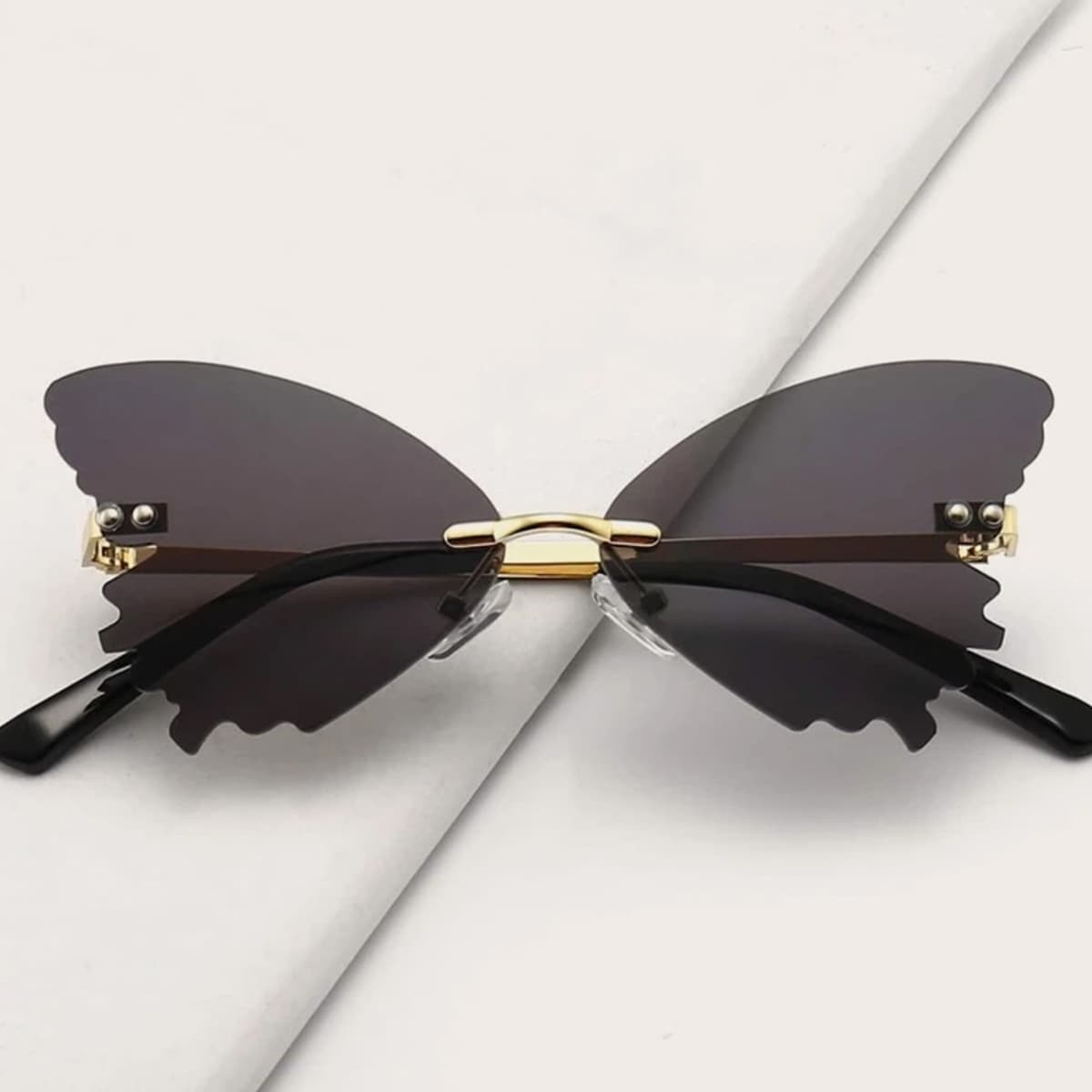 

Butterfly Shaped Rimless Sunglasses