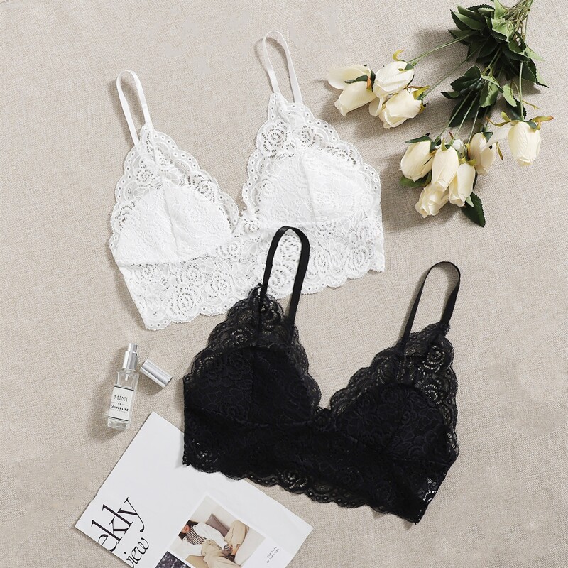 

2pack Plus Floral Lace Bralette Set, Black and white