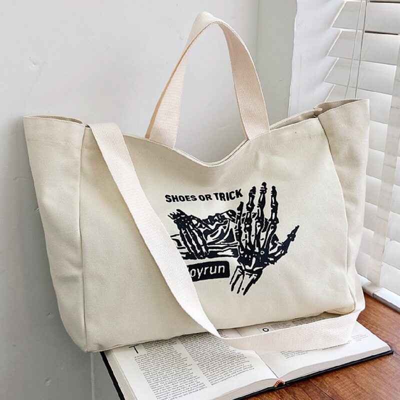

Letter Graphic Cartoon Print Tote Bag, White