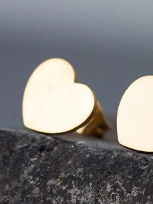 Hoa tai đinh tán thiết kế trái tim - Vàng - Xem 4