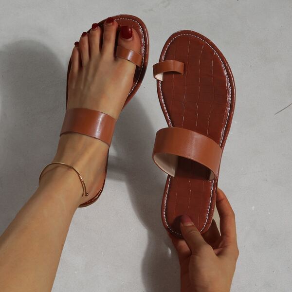 

Minimalist Thong Sandals, Brown