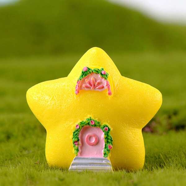 

Star House Art Decoration, Multicolor