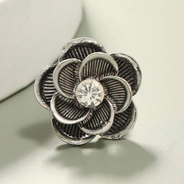 

Flower Decor Ring, Silver