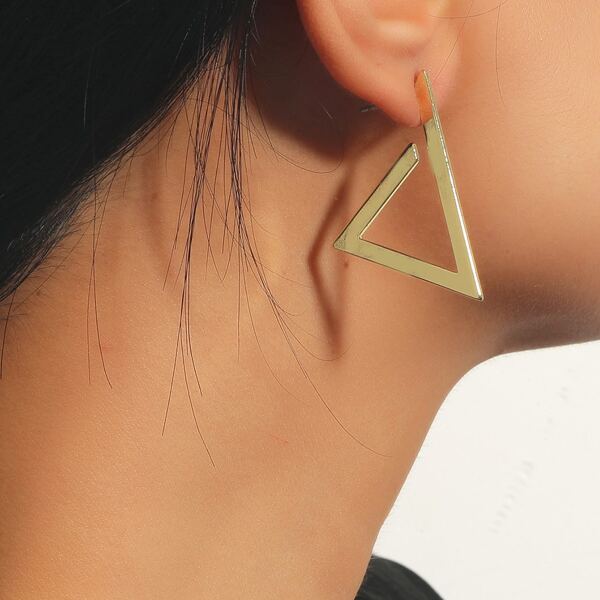 

Triangle Design Earrings, Gold