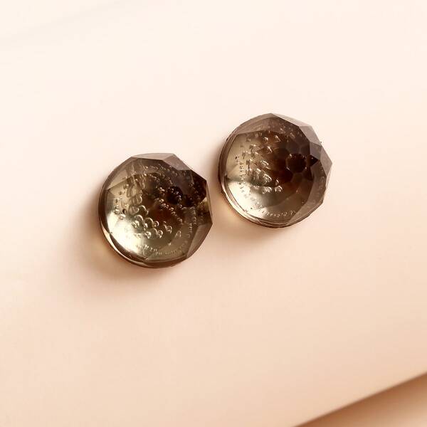 

Round Stud Earrings, Grey