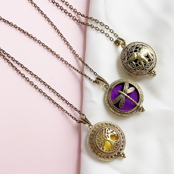 

Elephant Decor Round Charm Necklace, Ancient bronze