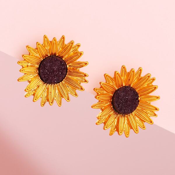 

Flower Decor Stud Earrings, Multicolor
