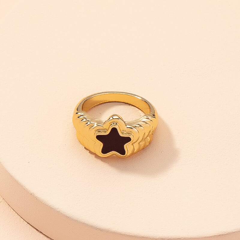 

Star Design Ring, Gold