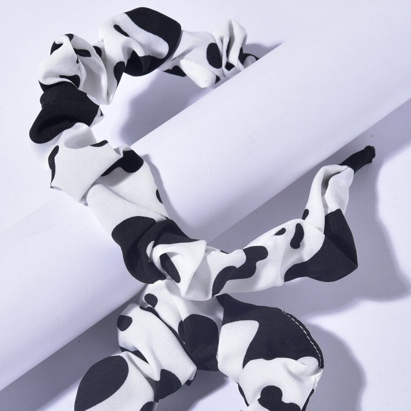 

1pc Cow Pattern Scrunchie & 1pc Ruched Headband, Black and white