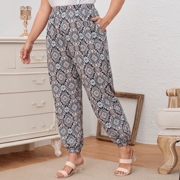 

Plus Allover Print Slant Pocket Pants, Multicolor