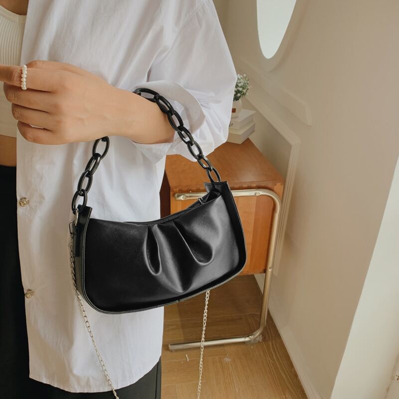 

Ruched Design Chain Strap Bag, Black