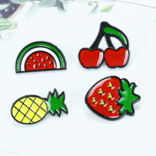 

4pcs Girls Fruit Decor Brooch, Multicolor