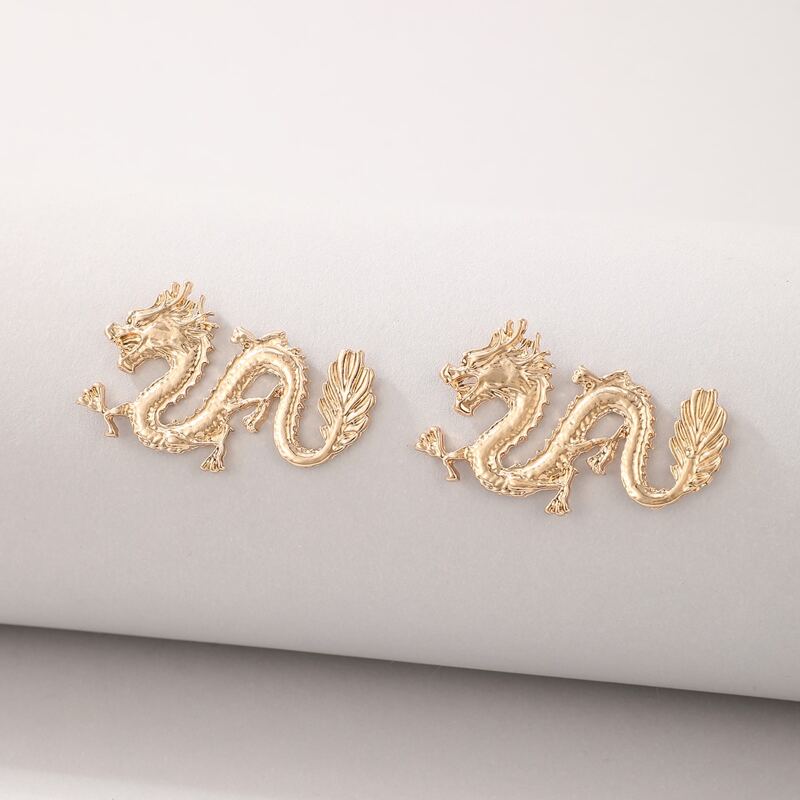 

Dragon Design Stud Earrings, Gold