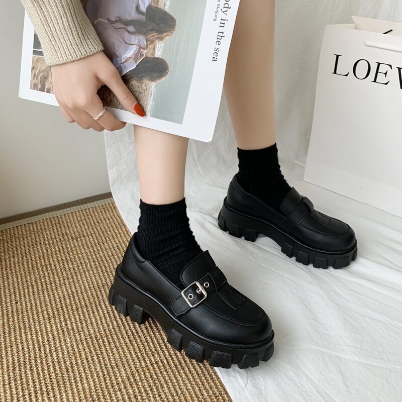 

Buckle Decor Flatform Shoes, Black