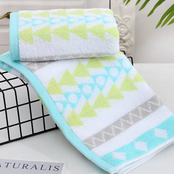 

1pc Geometric Pattern Towel, Multicolor