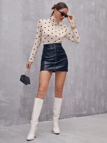 波卡圓點高領木耳邊T恤 - 杏色 - 查看 4