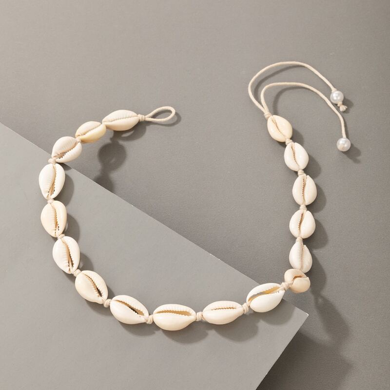 

Shell Decor Necklace, Beige