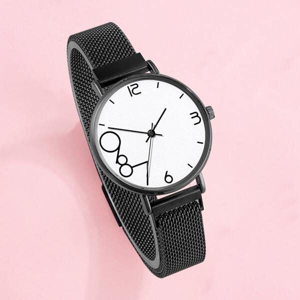 

Round Pointer Mesh Strap Quartz Watch