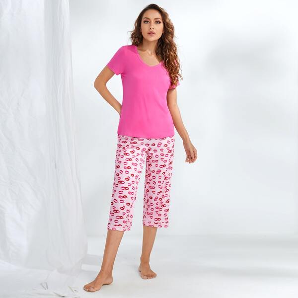 

Solid Tee & Lip Print Pants Pajama Set, Pink