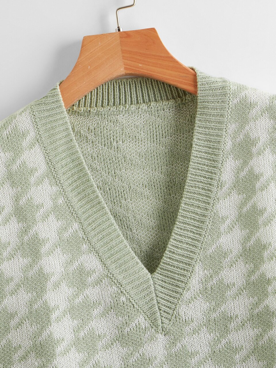 V Neck Houndstooth Pattern Sweater Vest