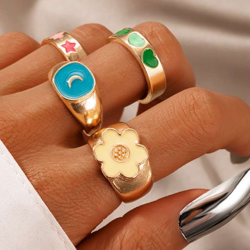 

4pcs Floral Decor Ring, Gold