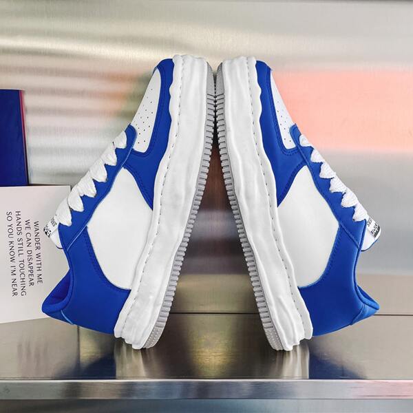 

Men Colorblock Lace-up Front Skate Sneakers, Blue
