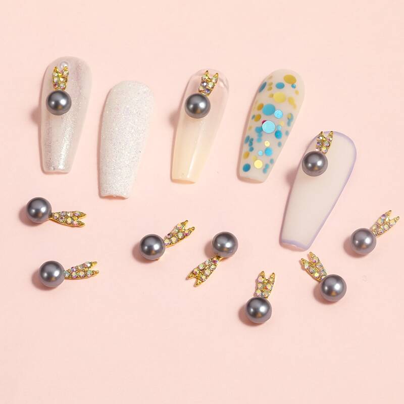 

10pcs Rabbit Shaped Nail Art Decoration, Gold