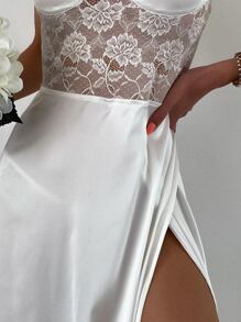 花卉蕾絲拼接圍裹下擺吊帶睡裙 - 白色 - 查看 3