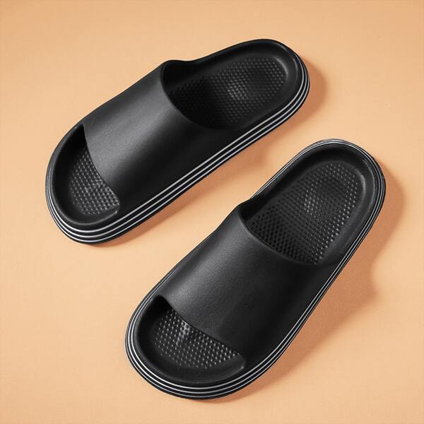 

Men Minimalist Slippers, Black