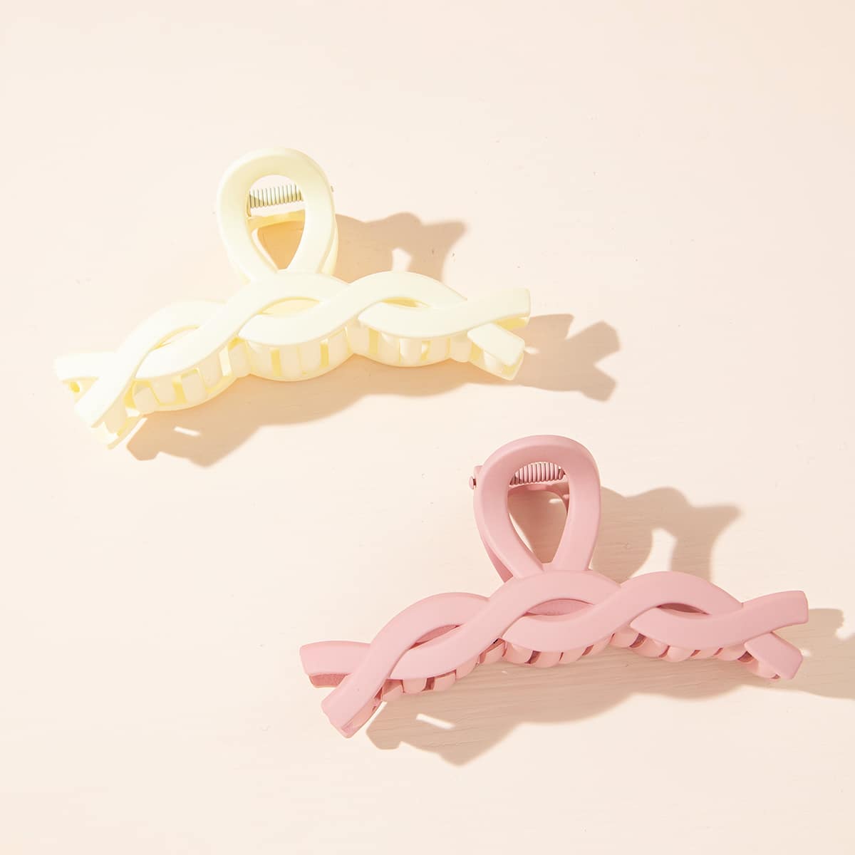 

2pcs Simple Hair Claw, Multicolor