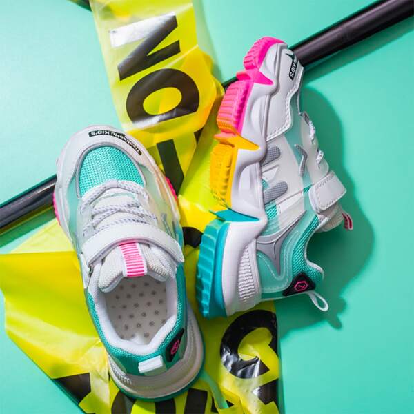 

Girls Letter Graphic Colorblock Chunky Sneakers, Multicolor