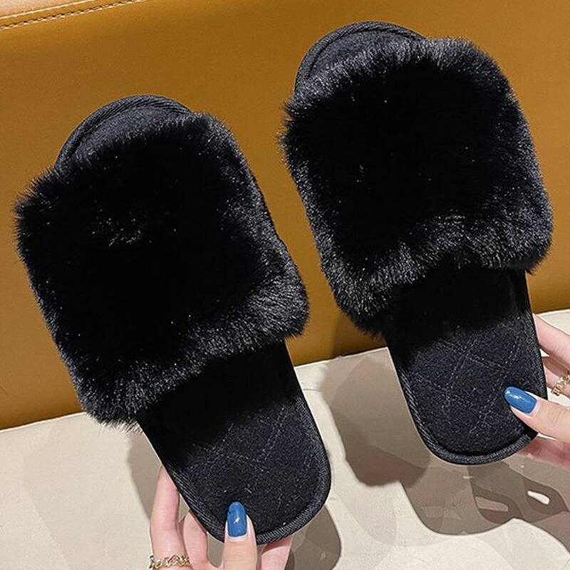 

Minimalist Fluffy Slippers, Black