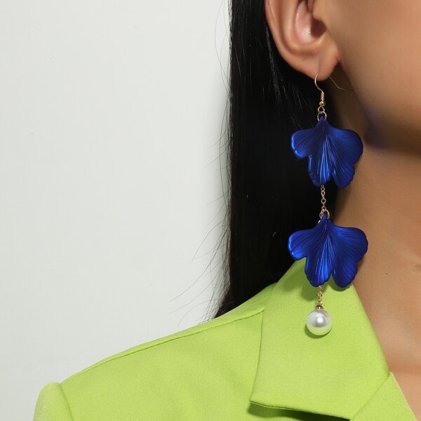 

Faux Pearl Decor Petal Earrings, Blue