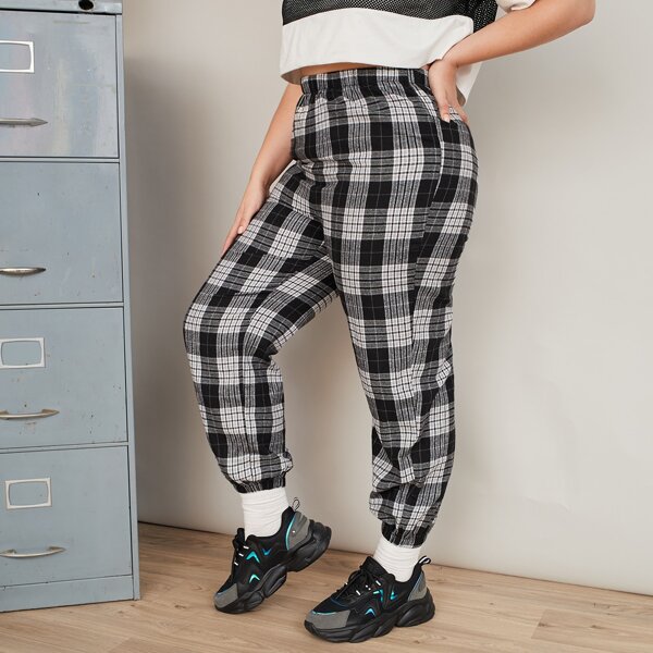 

Plus High Waist Plaid Pants, Black and white