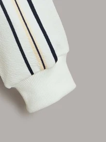 SHEIN Cậu bé Tween Vá chữ cái In sọc Áo chui đầu - Nhiều màu - Xem 3