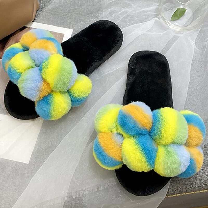 

Pom Pom Decor Bedroom Slippers, Multicolor