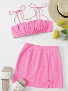 Soleia 結飾肩後繫帶抽褶短版吊帶上衣和開衩半身裙套裝