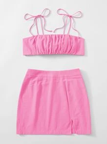 Soleia 結飾肩後繫帶抽褶短版吊帶上衣和開衩半身裙套裝