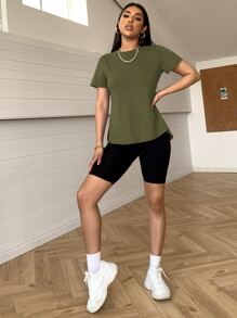 SHEIN Essnce 前短後長開衩下擺素色T恤 - 軍綠色 - 查看 5