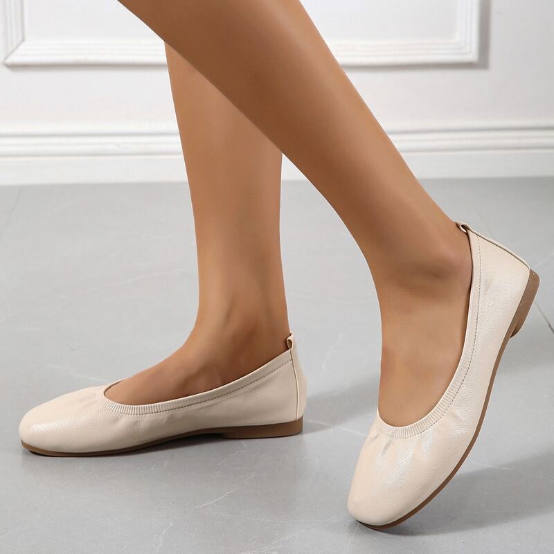 

Minimalist Ballet Flats, Beige